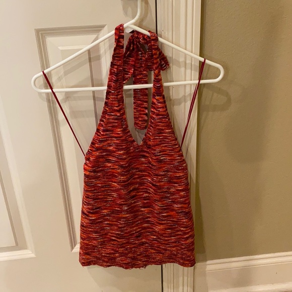 Halter top - Picture 1 of 3